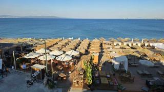 Elysian Beachfront Luxury Suite with Jacuzzi - Sea & City View - ADULTS ONLY - 8