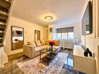 Stylish 2 BDR house in Grays Essex - 0