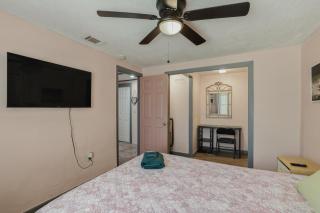 Bright 3BR, Dogs, Fenced Yard, FSU & Dwntown - 2