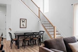 Hot Tub Private King Suites 4BR 3BA Near Ark - 1