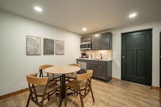 Cove Creek Lodge 108 Lakeside Executive King Suite - Oakland - 6