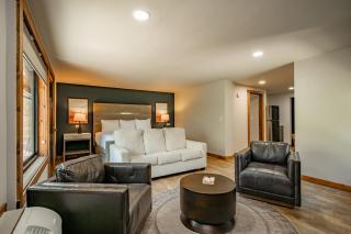 Cove Creek Lodge 109 Lakeside Executive King Suite - 6