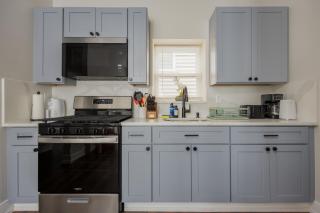 CityLine Group Stay | Near NYC | Private Parking - 5
