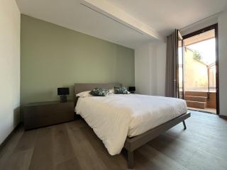 Lake and Rocca Suite - 5