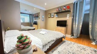Luxury Riverside Villa with Magnificent RiverViews - 4