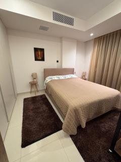 The Minimalist Suite - 3