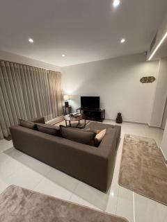 The Minimalist Suite - 1