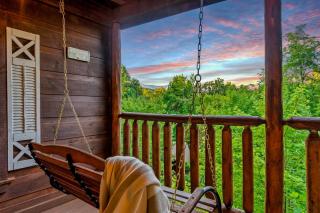 Private HOT TUB, Games & Views, 4 miles to Pigeon Forge! Pup-friendly! - 9