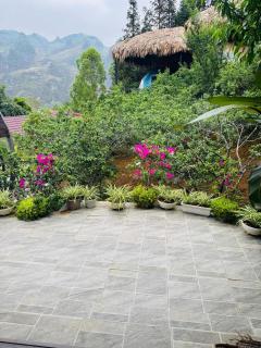 Plum Hillside Lodge - 1