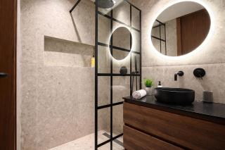 Modern and comfortable studio with Great location - 3