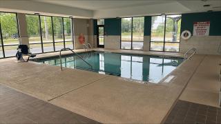 avid hotel Perry-National Fairground Area by IHG - 9