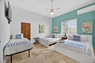 Condado Beach Getaway Near Hotspots & Lagoon - 7