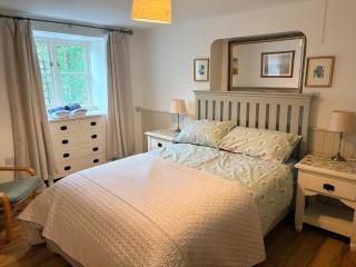 Sunlight Cottage - 3
