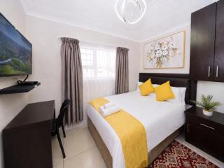 Peace Love and Joy Self Catering Units - 4