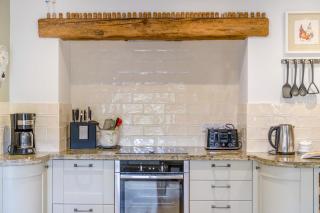 4 Bed in Frogmore oc-bc721 - 3