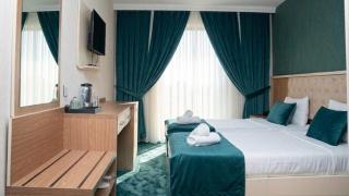 Alis Vibe Hotel & Restaurant - 4