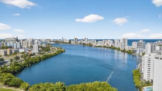 Condado Queen Studio, Near Beach & Dining - 7