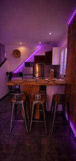 Maison Plus Belle La Nuit avec jacuzzi privé - 8