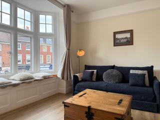 Central Worcester Apartment, Sleeps 4 - Free Private Parking - 7