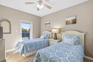 Oceanview Retreat w/ Balcony, Pool, & Steps from New Smyrna Beach - 8