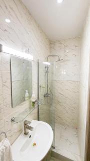 Happy Lodge Shortlets & Suites, Lekki phase 1 - 5