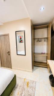 Happy Lodge Shortlets & Suites, Lekki phase 1 - 4