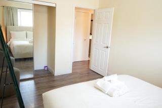 Peaceful Kitchener Getaway 5BR Home with BBQ - 3