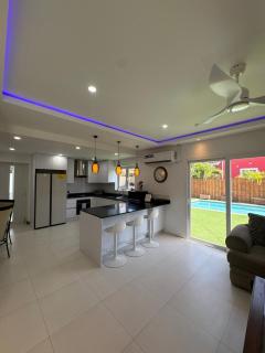 Violeta Breeze Retreat-3BDR-Boroncana - 6