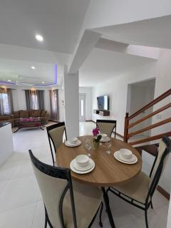 Violeta Breeze Retreat-3BDR-Boroncana - 4