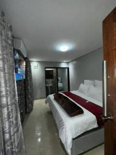 HelenEsther Lodge - 0