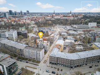 2BR Kalamaja flat with private lift & roof terrace - 3