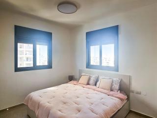 Mamad Family Friendly New Condo By Feelhome - 4