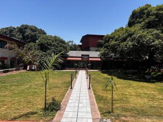 Velkar Cottage Mahabaleshwar Main Market - 8