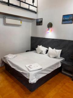 Velkar Cottage Mahabaleshwar Main Market - 6