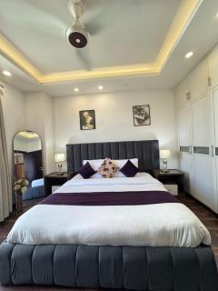 ELANOR DESIGNER Serviced Apartments -Elysium Tower Facing Centaurus Mall Islamabad - 3