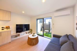 City Fringe Stay with Easy CBD Access - 3