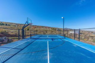 Sleeps 22, Sports Court, Hot Tub, Ideal Beach Access - 3