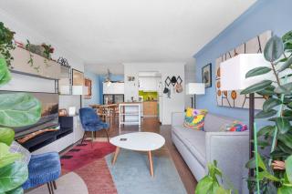 Eclectic 1BR Gem - Balcony and Steps to Main Street - 1