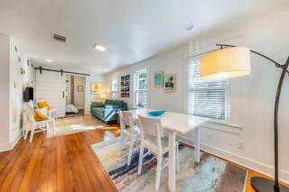 The Urban Canopy with Parking and Walk to SoCo by Austin Vacay - 0