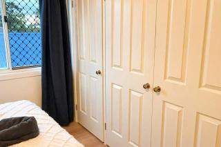 Private Room in Springfield Parking - 3