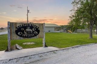 The Goose Cabin. 5 Cabin Missouri River Compound. Sleeps 30. Reunions and Retreats - 7