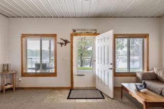 The Goose Cabin. 5 Cabin Missouri River Compound. Sleeps 30. Reunions and Retreats - 3