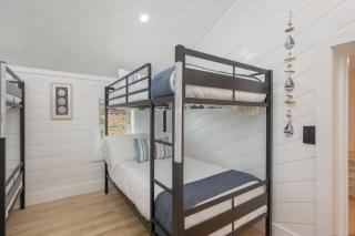 Resort Style Home w Heated Pool Sauna & Hot Tub - 1