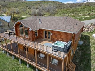 Sleeps 33, Hot Tub, Game Room, Hot Tub, Lake Views - 7