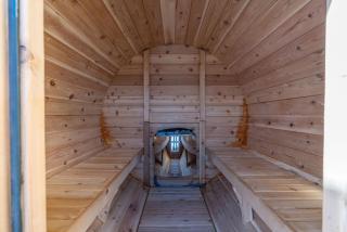 Sleeps 26, Hot Tub, Barrel Sauna, Arcades, Lake Views - 9