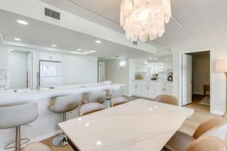 Stunning Views, Luxe Decor: Suntide III - Unit 805 - 2