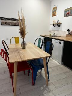 Loft chaleureux et confortable style Industriel - 5