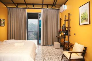 House on a hill with stunning views Hoa Binh Lake - 3
