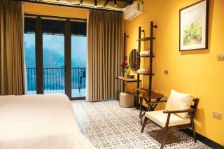 House on a hill with stunning views Hoa Binh Lake - 1