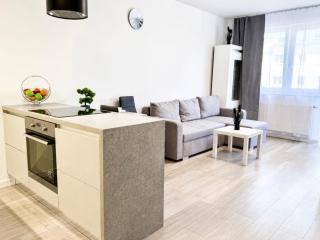 Gicek Apartament 29 z balkonem bezpłatny PARKING Faktura VAT 4 osobowy ARENA K-S SSE - 4